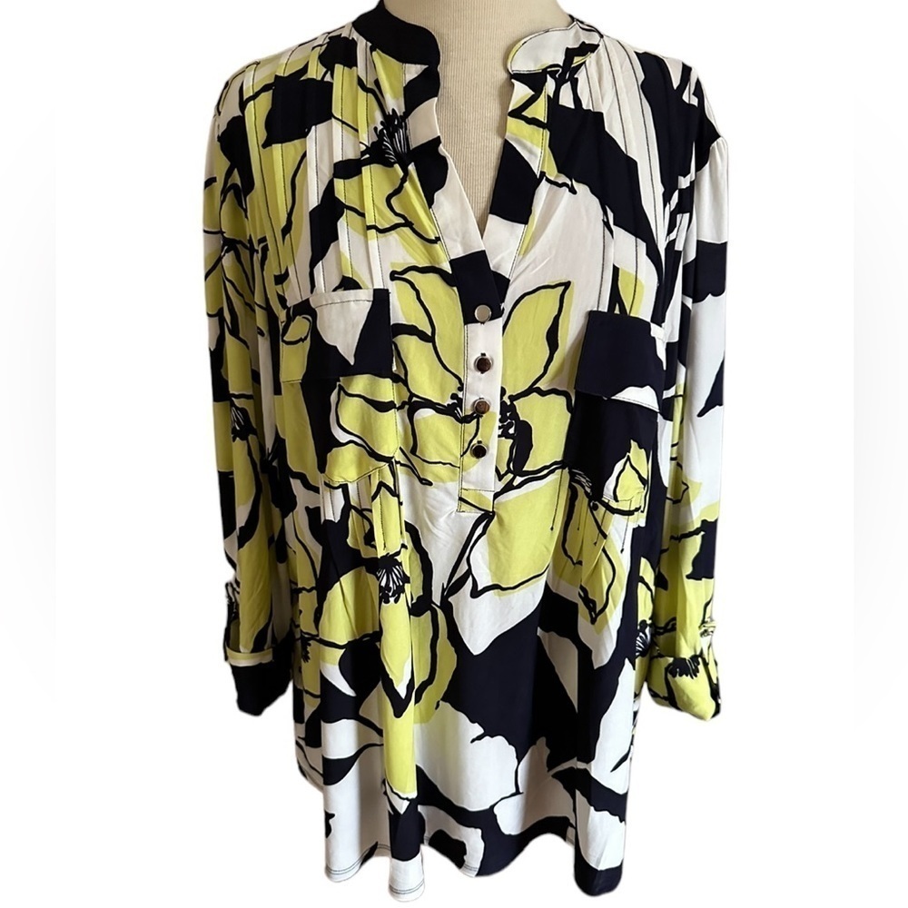 COCOMO 2X Blue Yellow Floral 3/4 sleeve Plus Size women's Pintuck Blouse tunic